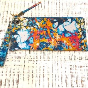 Hobo Vida Wristlet- Summertime Abstract Print. NWT